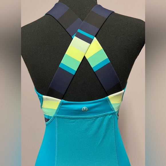 NEW Lululemon BLUE Tank HALTER Cross BACK 6 Women - Picture 3 of 6